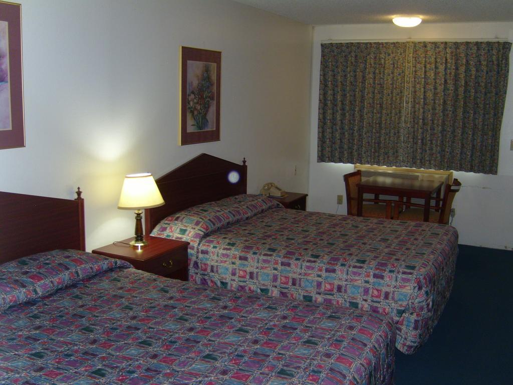 Stagecoach Inn Motel Molalla Szoba fotó